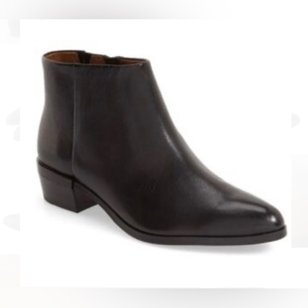 Coach Montana Black Leather Ankle Boots Women Sz 9 Quiet Luxury Academia Preppy